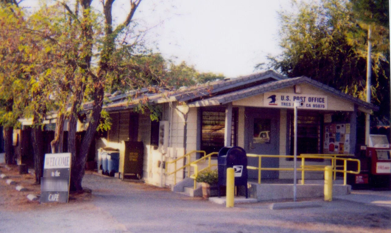 Tres Pinos, California