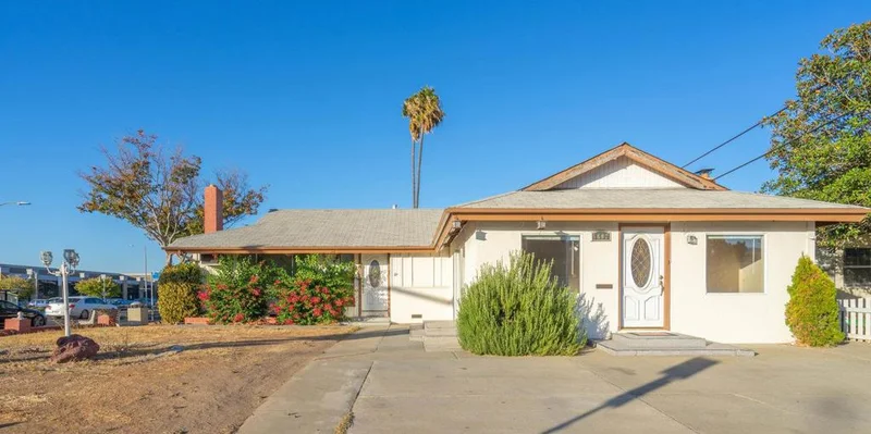 5602 Meridian, San Jose, CA 95118