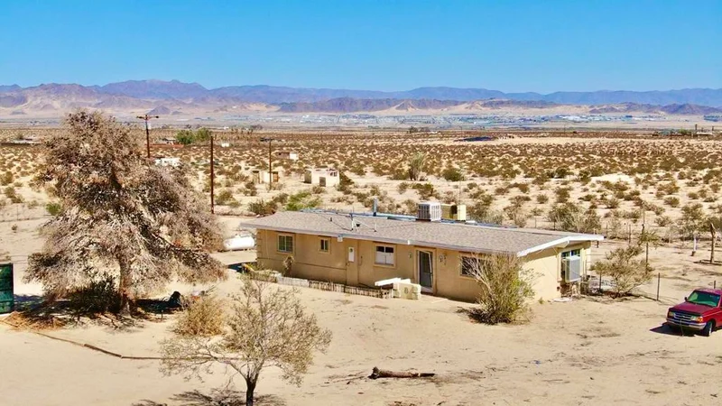 3025 Bluegrass, 29 Palms, CA 92277