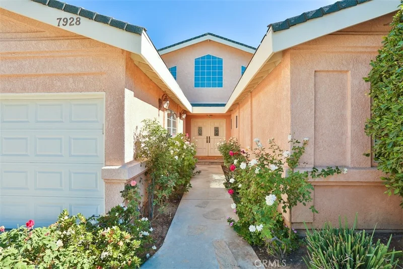 7928 Bellaire, North Hollywood, CA 91605