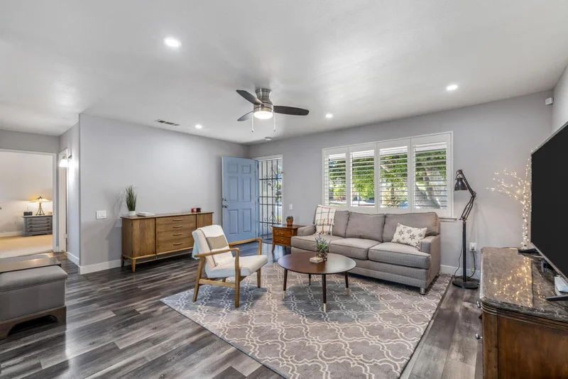 42620 Kansas, Palm Desert, CA 92211