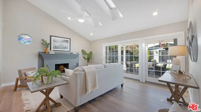 5601 Middlecoff, Huntington Beach, CA 92649