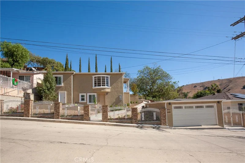 2544 Commodore, Los Angeles, CA 90032