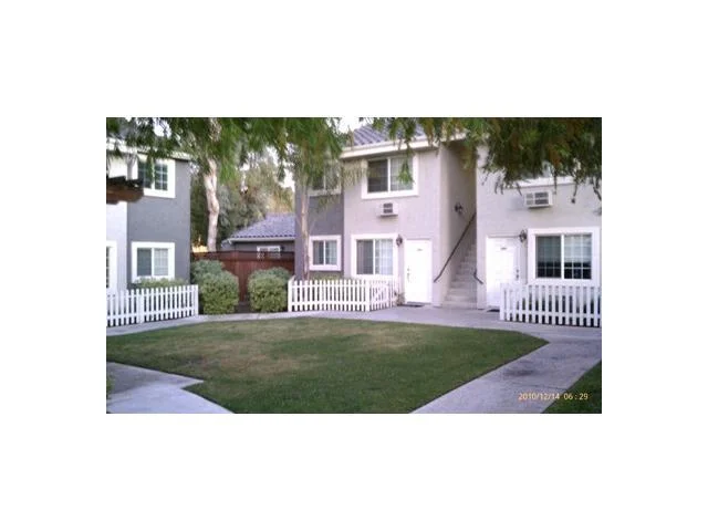 523 Graves Avenue #202, El Cajon, CA 92020