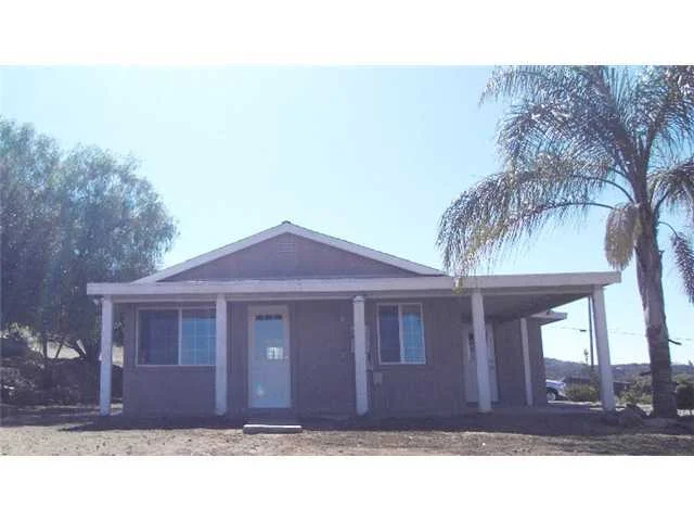 10058 Jay Jay Way, Escondido, CA 92026