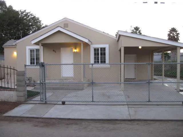 411 Waverly Place, Escondido, CA 92025