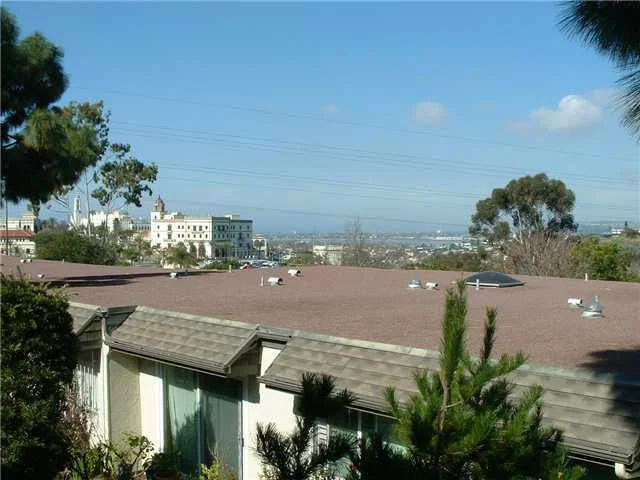 6260 Caminito Luisito, San Diego, CA 92111