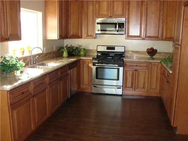 10393 Spur Court, La Mesa, CA 91941