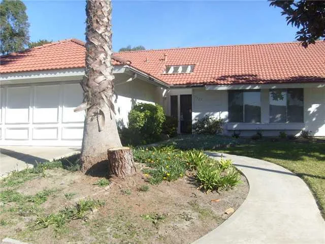7925 Los Pinos Circle, Carlsbad, CA 92009