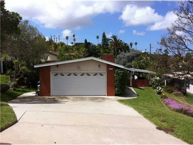 625 Traci Lane, Vista, CA 92084