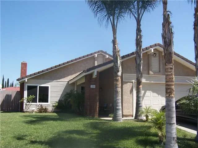 1866 Donahue Drive, El Cajon, CA 92019