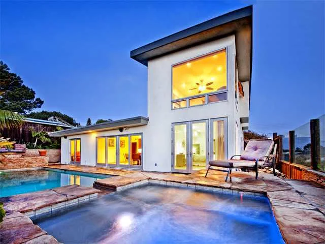 56 Briggs Avenue, Encinitas, CA 92024