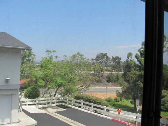 4213 La Casita Way #1, Oceanside, CA 92057