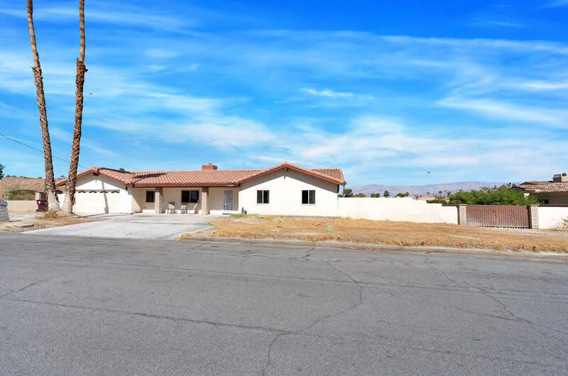 77660 Delaware, Palm Desert, CA 92211