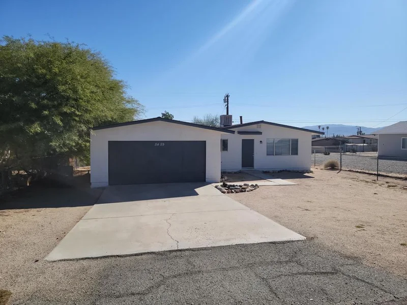 5459 Daisy, 29 Palms, CA 92277