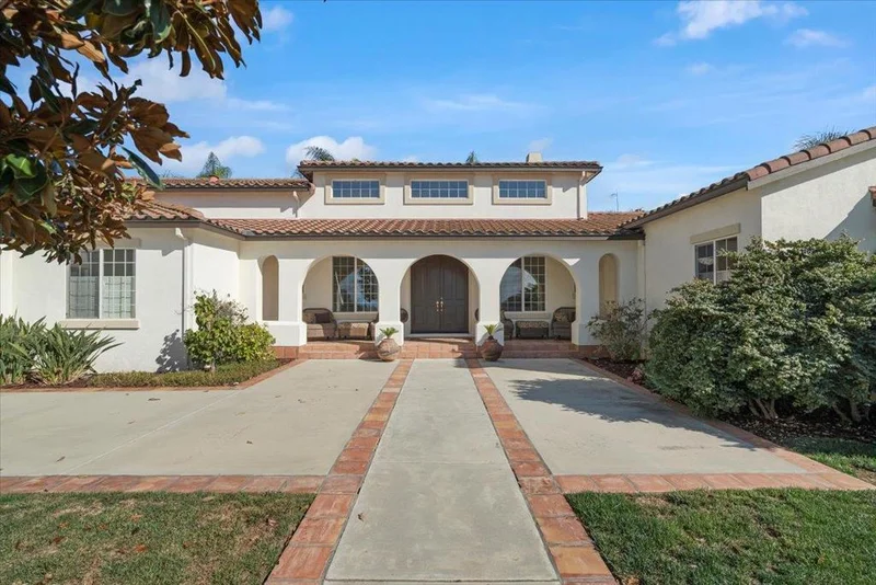 1177 Canyon, Hollister, CA 95023