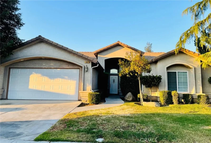 767 San Angelo, Madera, CA 93637