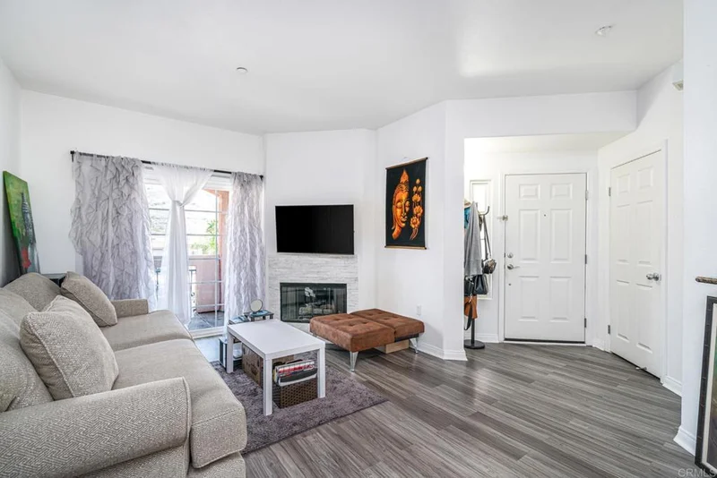 2724 Lake Pointe Dr #238, Spring Valley, CA 91977
