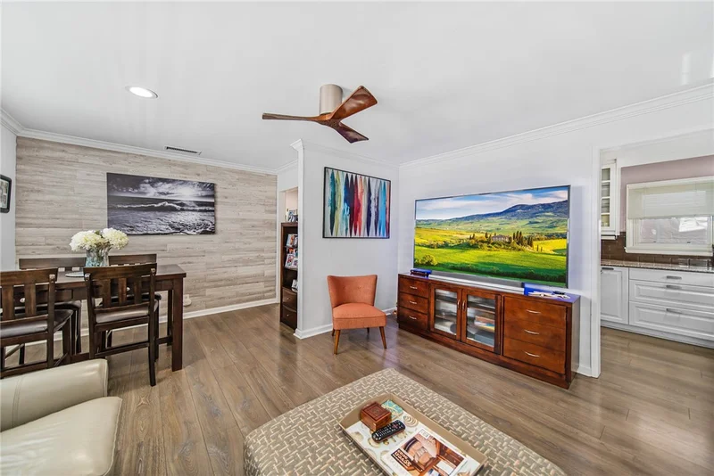 514 1/2 Begonia Avenue, Corona Del Mar, CA 92625