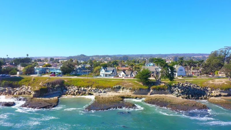 1226 Cliff, Santa Cruz, CA 95060