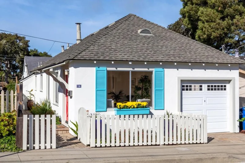 516 12th, Pacific Grove, CA 93950
