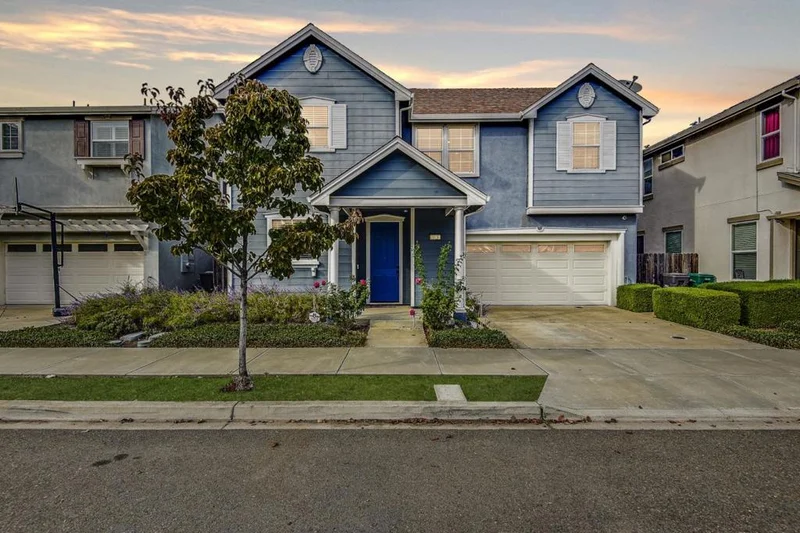 913 Hawkins, Oakland, CA 94603