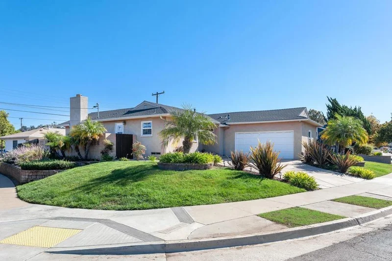 5604 Charter, San Diego, CA 92120