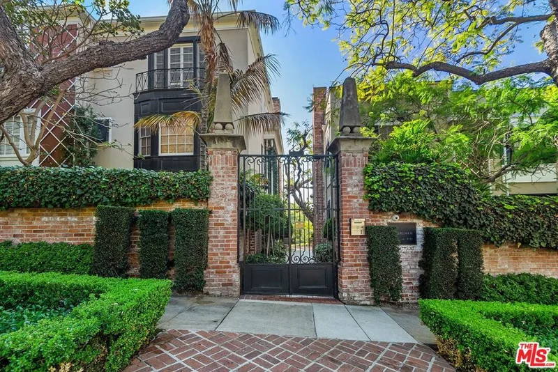 8726 Shoreham #A, West Hollywood, CA 90069