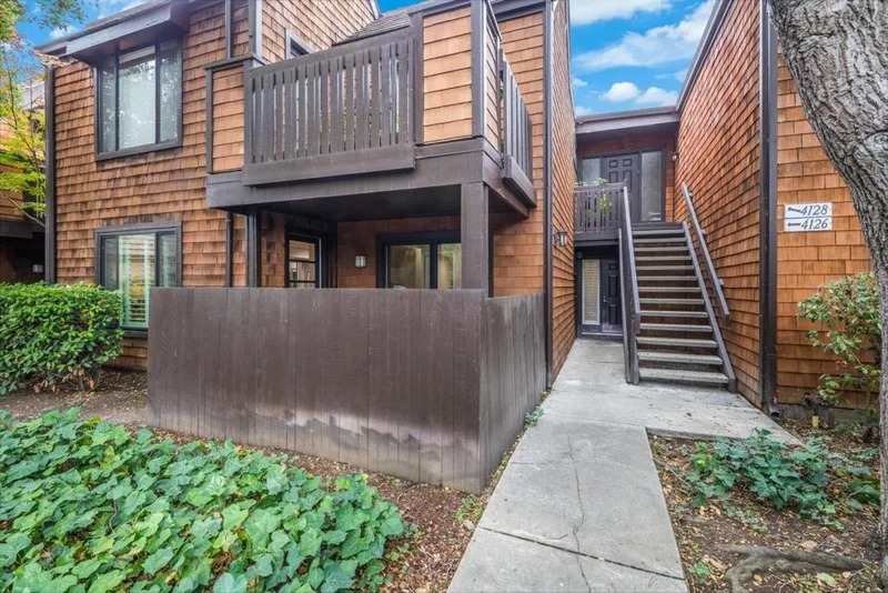 4126 Thain, Palo Alto, CA 94306