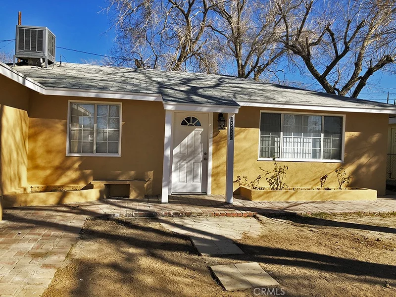 45320 Kingtree, Lancaster, CA 93534