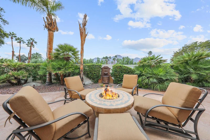 76915 Comanche, Indian Wells, CA 92210