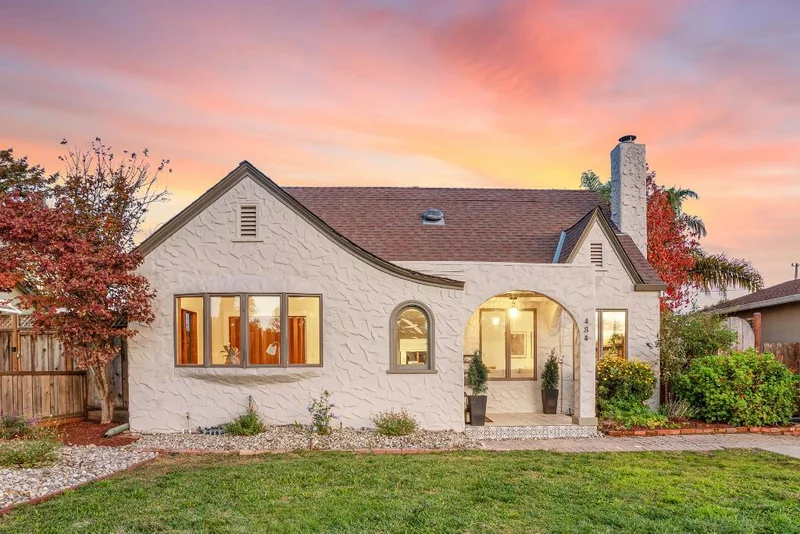 434 Morrissey Boulevard, Santa Cruz, CA 95062