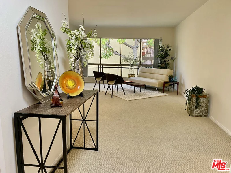 6275 Canterbury #302, Culver City, CA 90230