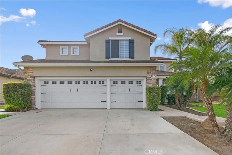 912 Hyde Park, Corona, CA 92881