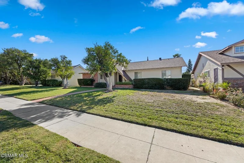 18644 Calahan, Northridge, CA 91324