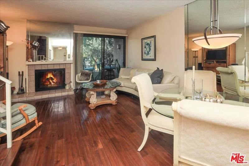 8687 Falmouth #111, Playa Del Rey, CA 90293