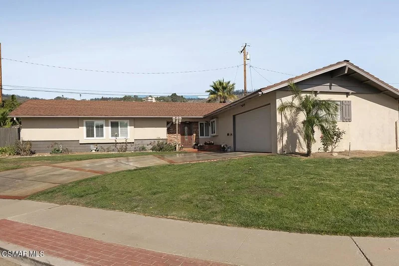 911 Tabor, Camarillo, CA 93010