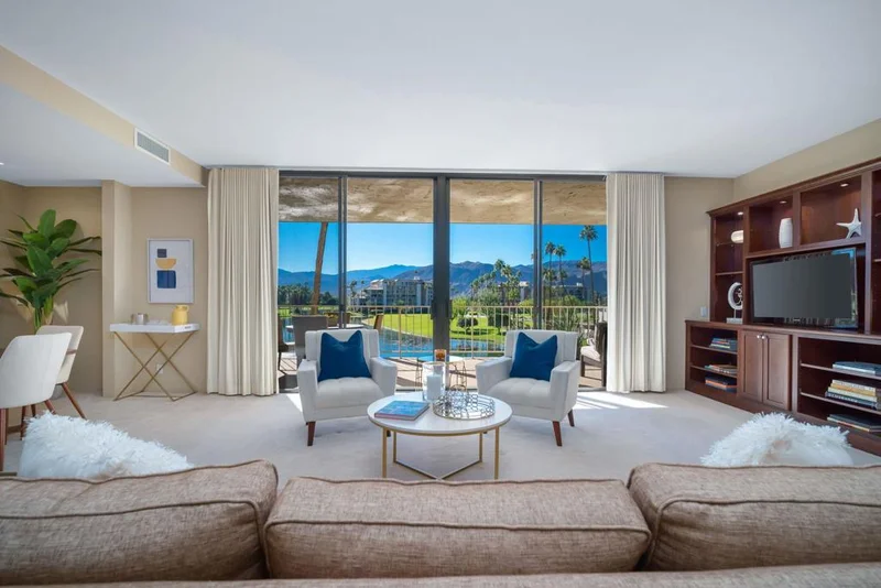 910 Island #303, Rancho Mirage, CA 92270