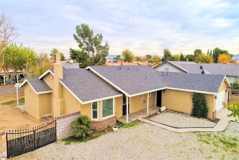 42754 Ana Madre, Lancaster, CA 93536
