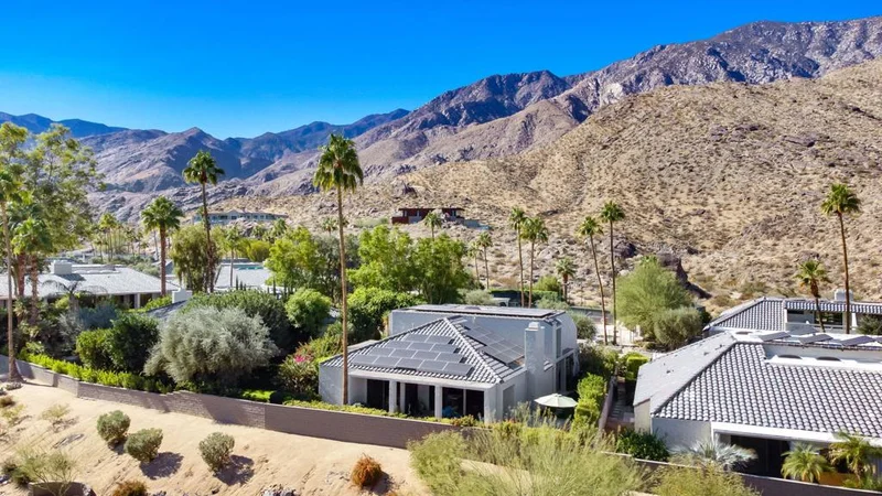 2570 La Condesa, Palm Springs, CA 92264