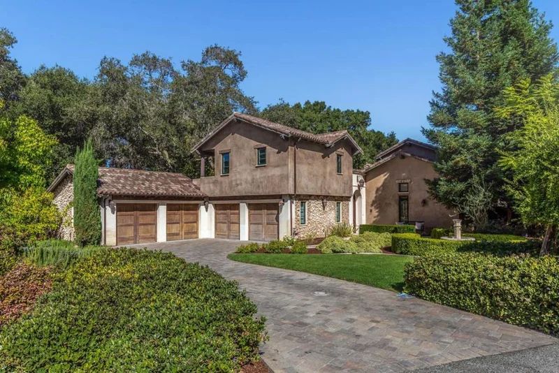 893 Laverne, Los Altos, CA 94022