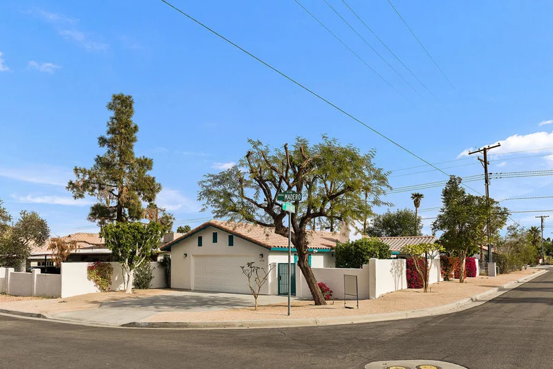 51990 Avenida Madero, La Quinta, CA 92253