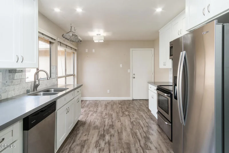 5135 Village 5, Camarillo, CA 93012