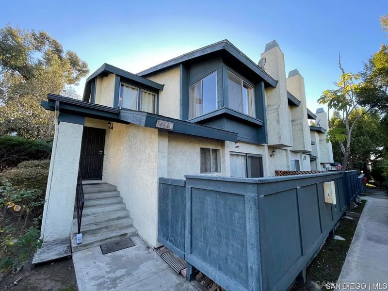 5464 Olive St #Unit C, San Diego, CA 92105