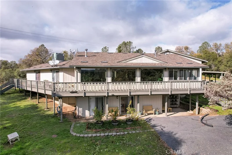45943 Black Oak Rd, Coarsegold, CA 93614