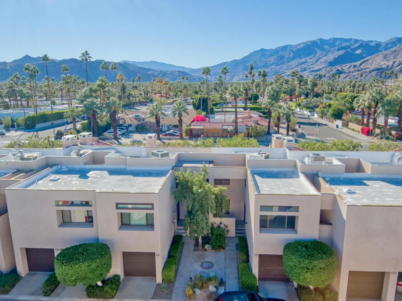 867 Village, Palm Springs, CA 92262