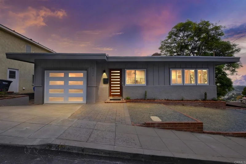 4344 Avon Dr., La Mesa, CA 91941