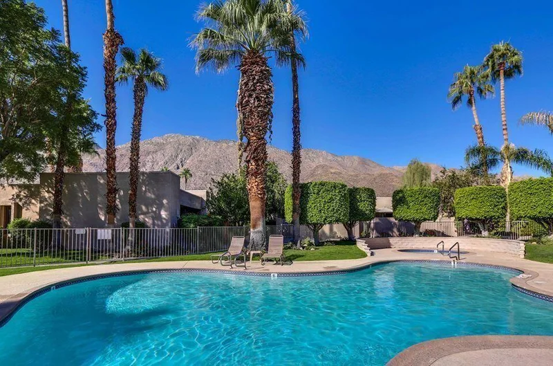 857 Arenas, Palm Springs, CA 92262