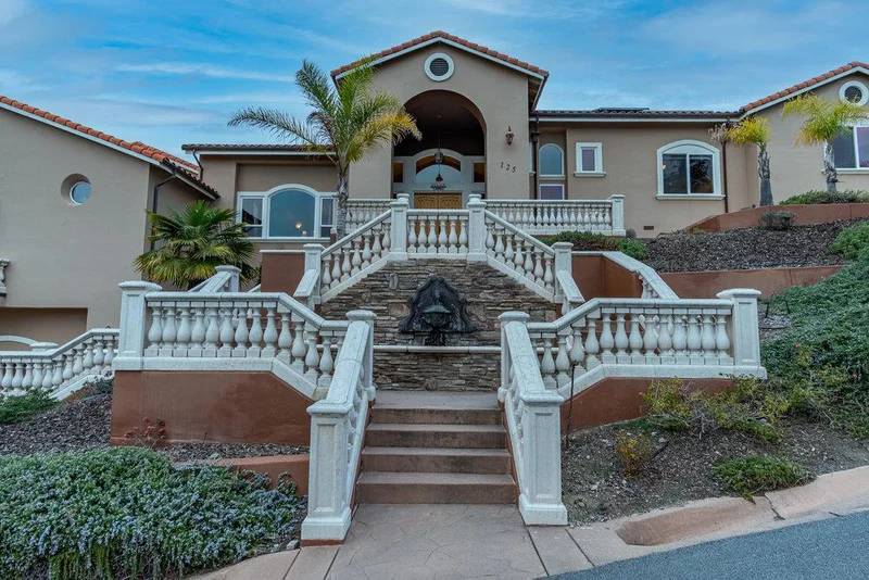 125 Everest, Hollister, CA 95023