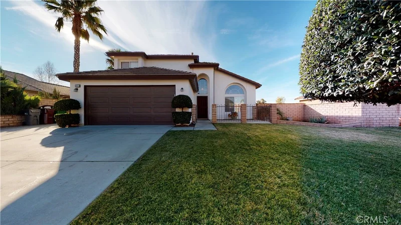 453 Hickory Tree, Beaumont, CA 92223